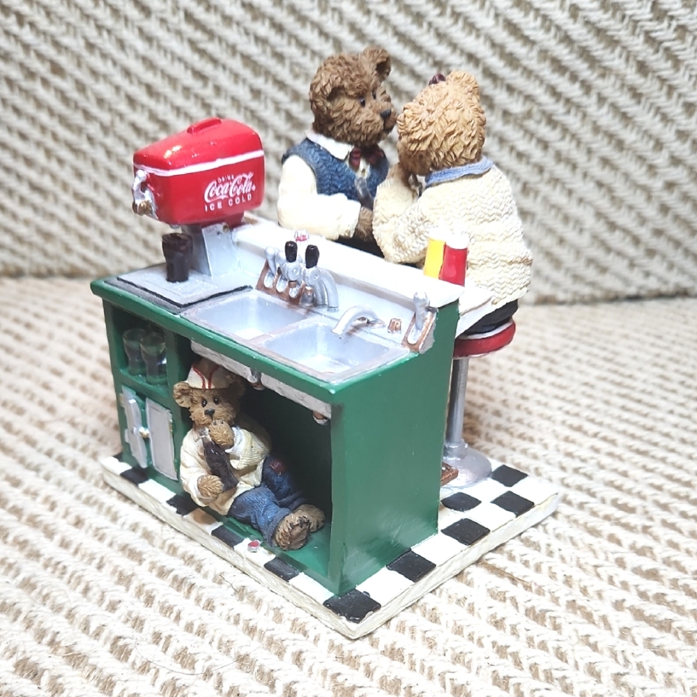 Coca-Cola Boyds Bears figurine